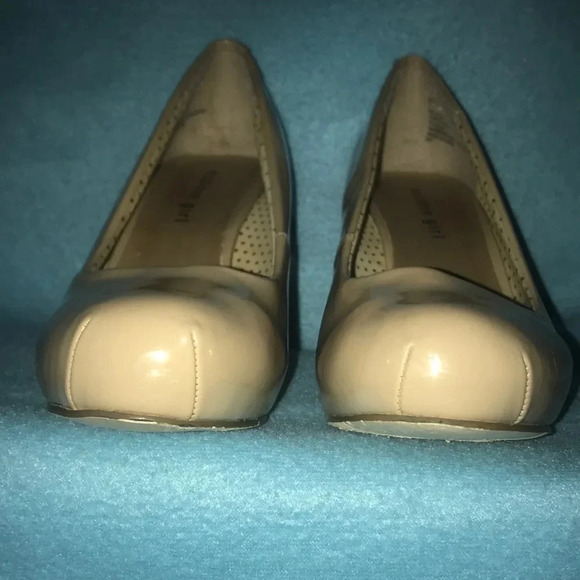 MADDEN GIRL “Getta” Nude vegan patten leather square closed toed heels SZ 7 - Picture 5 of 11